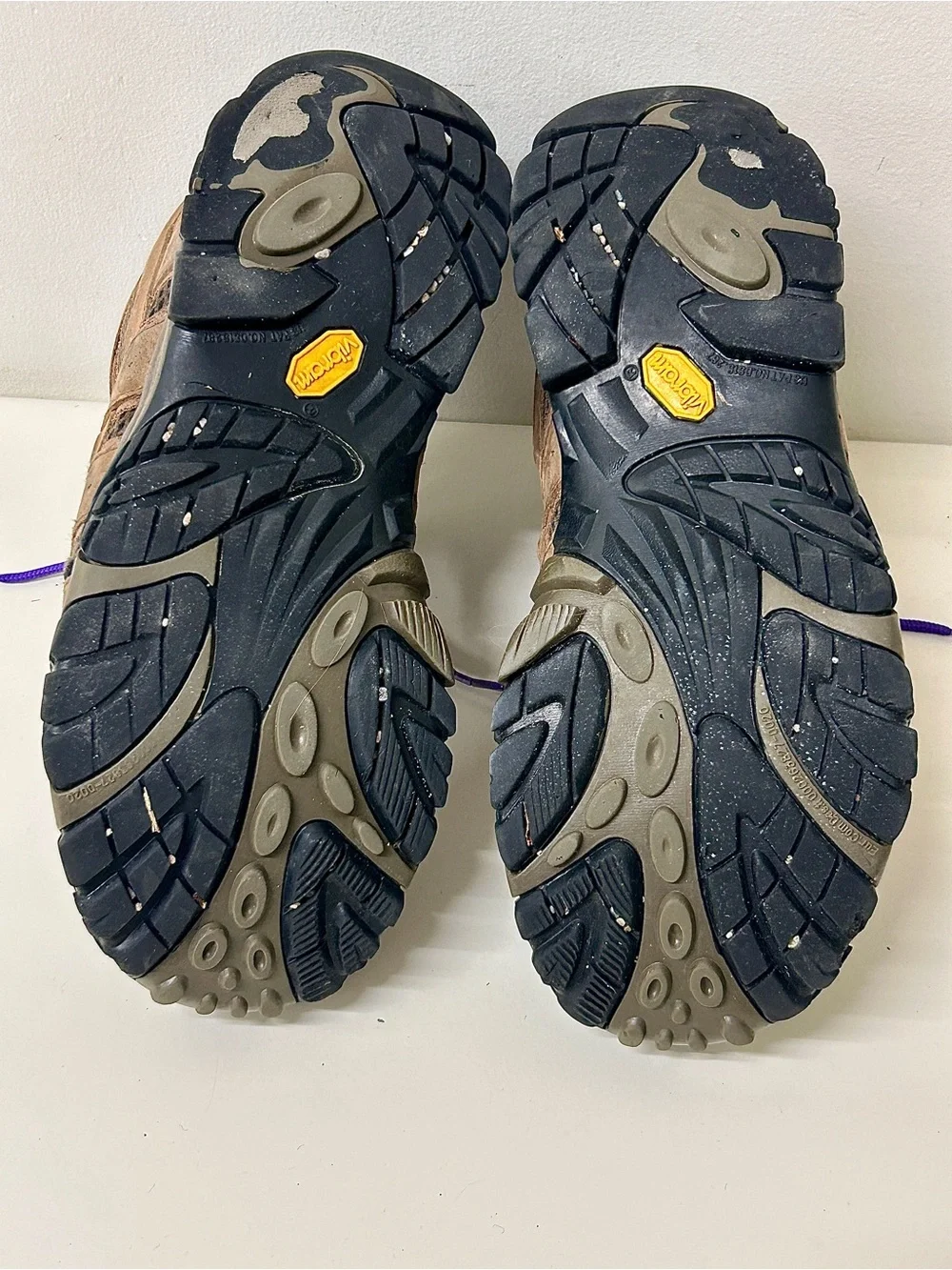 Men’s 10 Wide Merrell Moab 2 Mid Hiking Boots